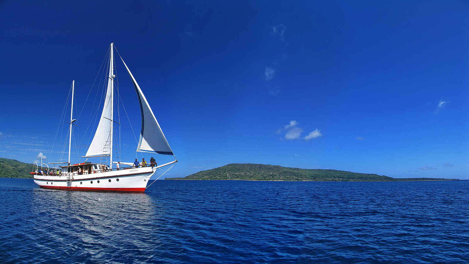 Vanuatu Sailing Action